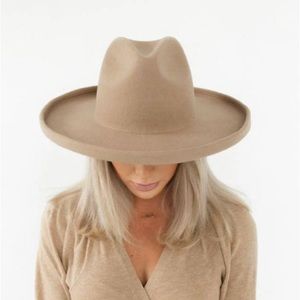 GIGI PIP X CARA LOREN: PENCIL BRIM - TAN XS / 55